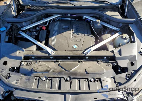 2022 BMW X6 xDrive40I z USA, uszkodzony, nr VIN 5UXCY6C05N9K94047